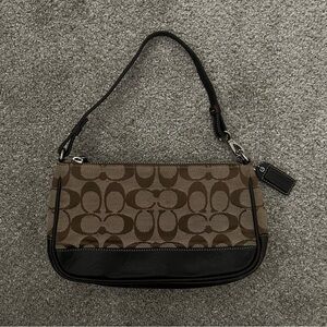 Coach 2000s Cloth Shoulder Bag